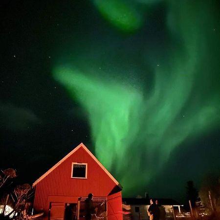 Nydelig Utsikt, Egen Leilighet Med To Parkeringer Movik  Exterior photo